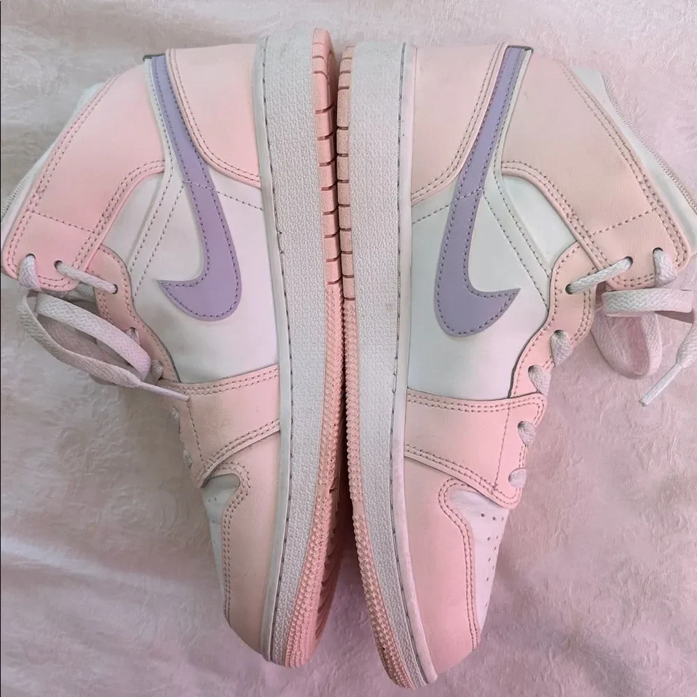 Nike Air Jordan Sneakers 1 Mid GS Pink Wash/Violet Frost/White Size 6.5 Copy